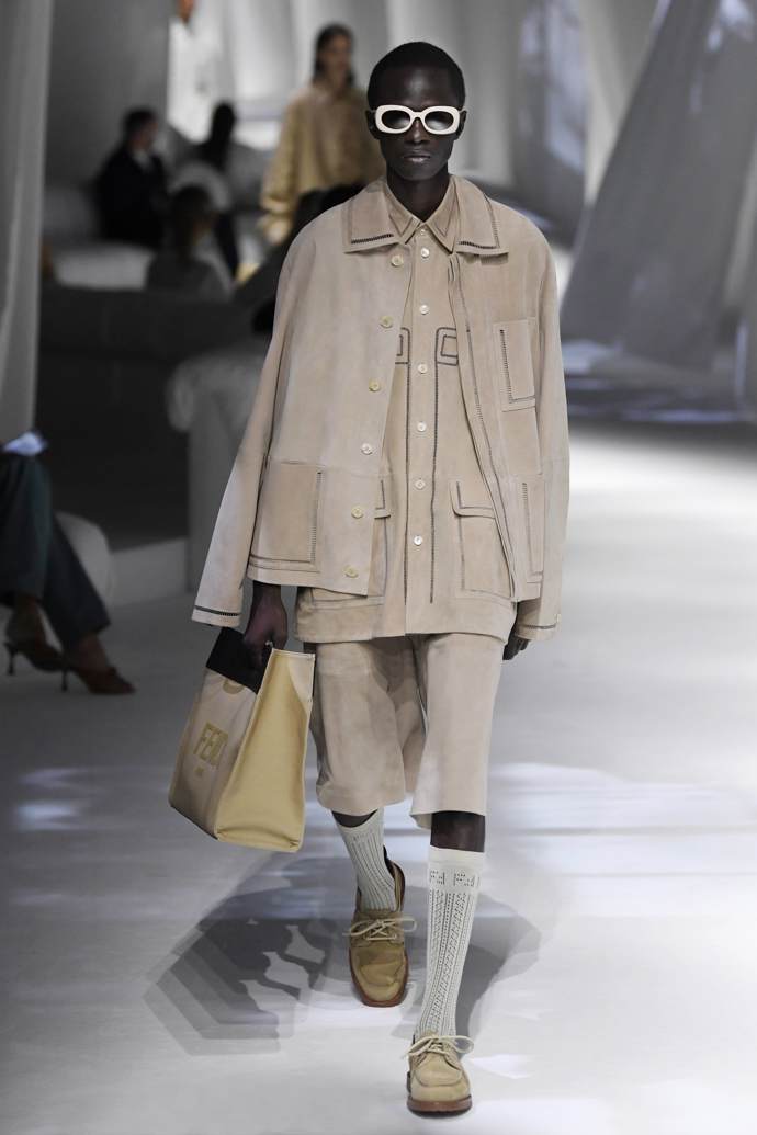 Prohlédněte si celou kolekci Fendi Spring-Summer 2021: