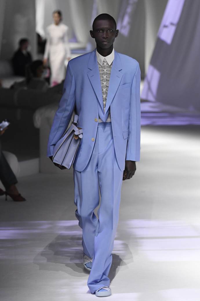 Prohlédněte si celou kolekci Fendi Spring-Summer 2021: