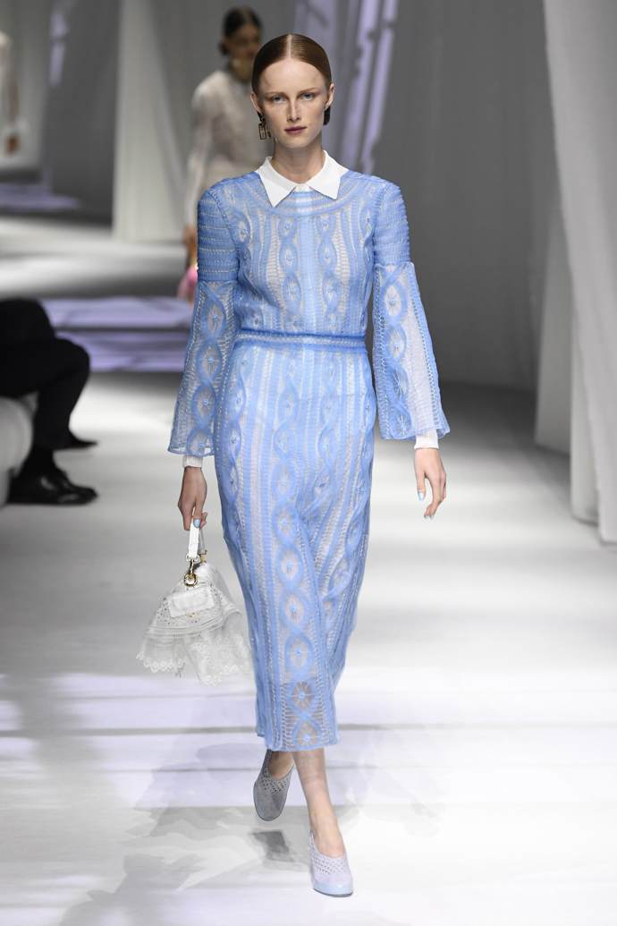 Prohlédněte si celou kolekci Fendi Spring-Summer 2021: