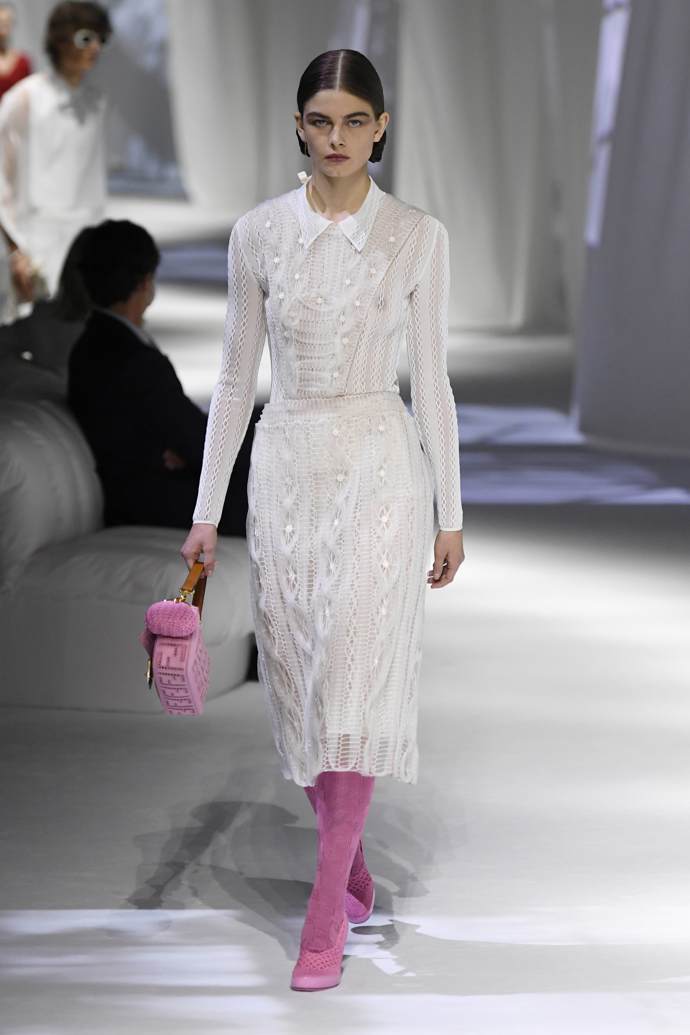 Prohlédněte si celou kolekci Fendi Spring-Summer 2021: