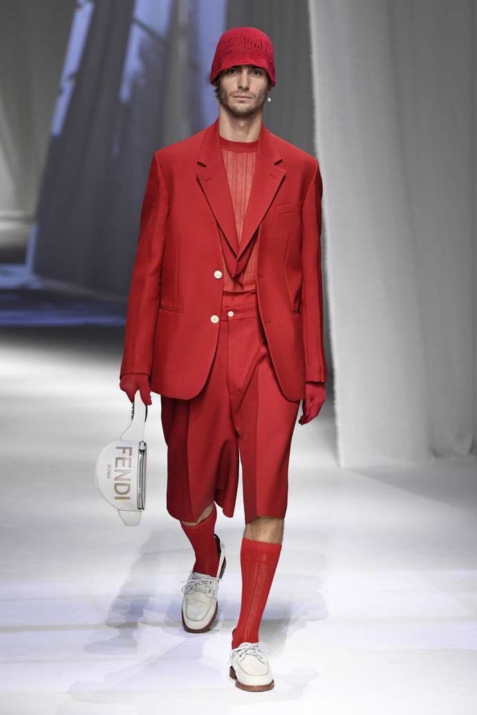 Prohlédněte si celou kolekci Fendi Spring-Summer 2021: