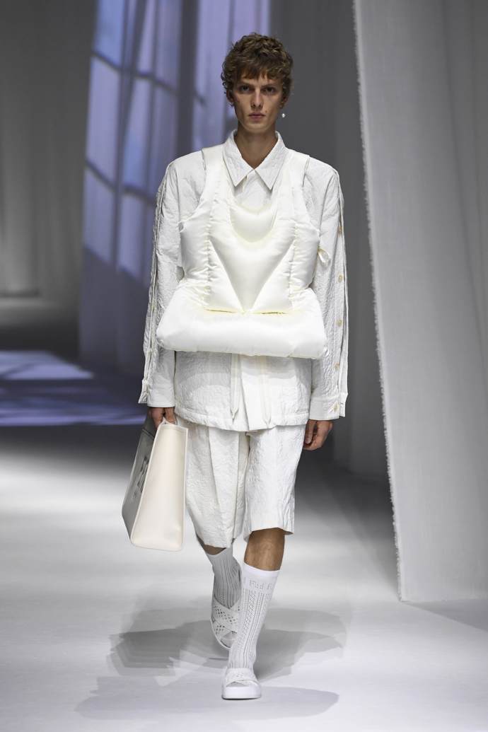 Prohlédněte si celou kolekci Fendi Spring-Summer 2021: