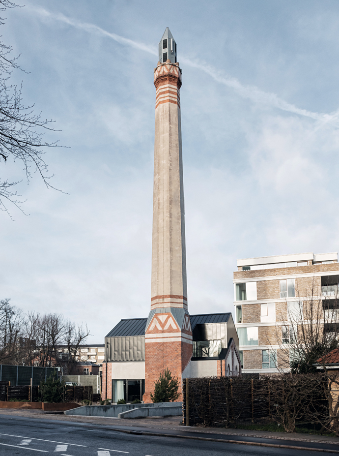 Pod vedením architektů ze studia Davida Thulstrupa získala původní vodárna z roku 1902 novou funkci. Díky 35 metrů vysokému komínu je historická památka nepřehlédnutelná!

Foto: archiv Vipp
