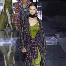 Burberry - Runway z London Fashion Week, únor 2020
Burberry - Runway z London Fashion Week, únor 2020
