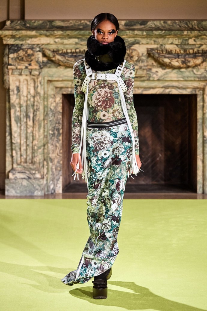 Vera Wang Podzim 2020
Vera Wang Podzim 2020