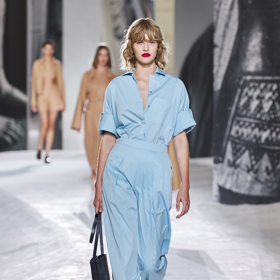 Prohlédněte si celou kolekci Hermės Spring-Summer 2021: (foto Filippo Fior)