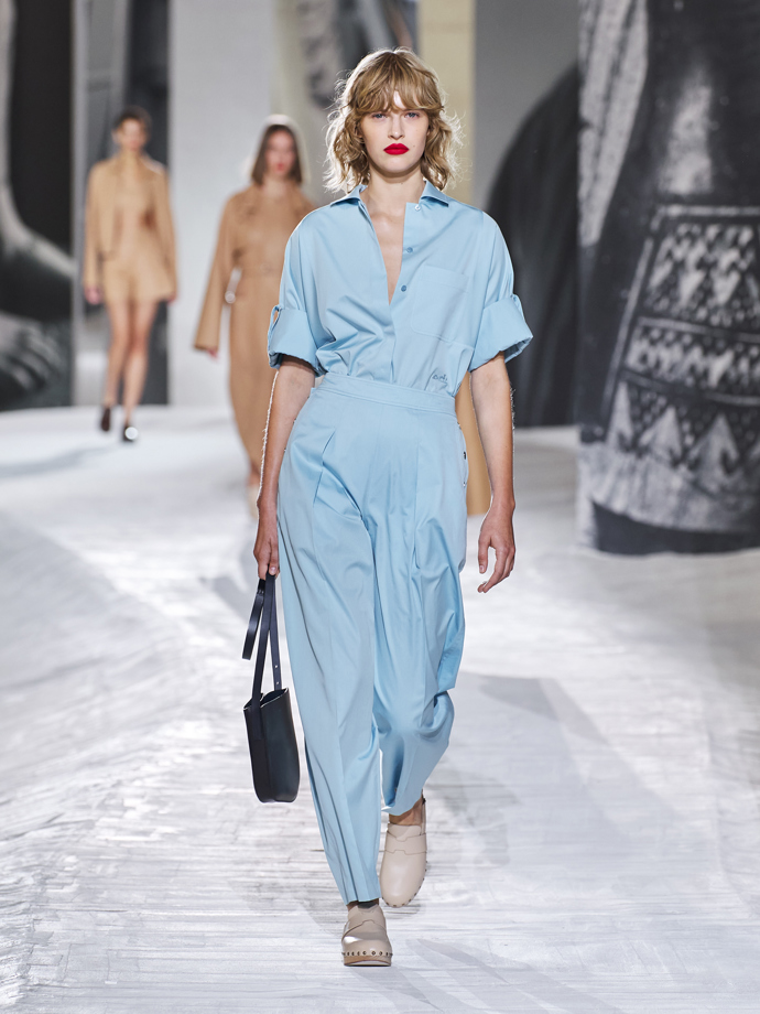 Prohlédněte si celou kolekci Hermės Spring-Summer 2021: (foto Filippo Fior)