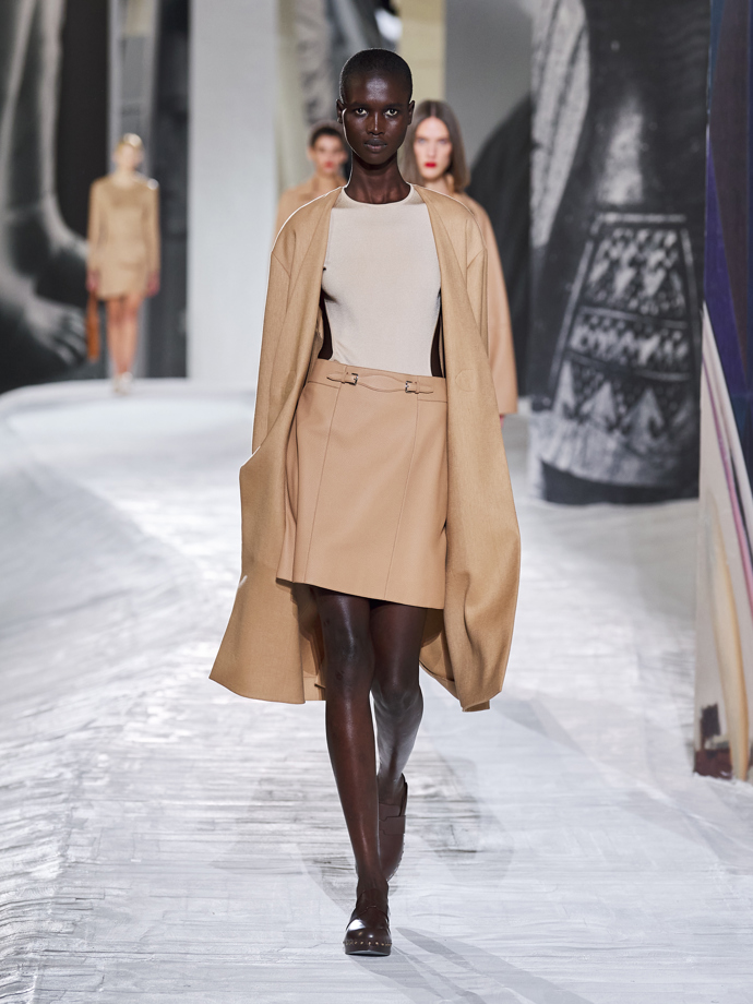 Prohlédněte si celou kolekci Hermės Spring-Summer 2021: (foto Filippo Fior)