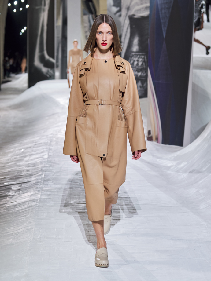 Prohlédněte si celou kolekci Hermės Spring-Summer 2021: (foto Filippo Fior)