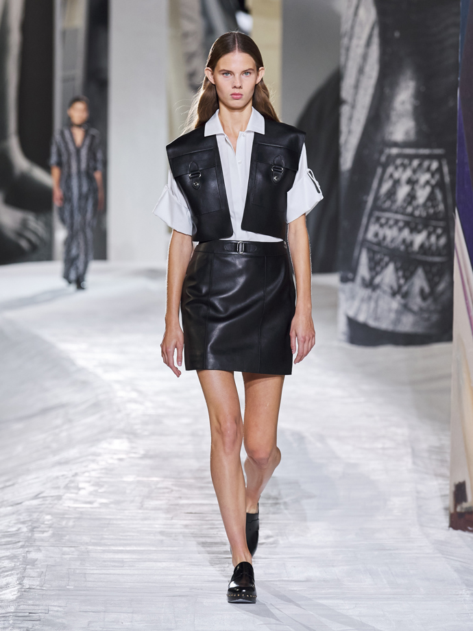 Prohlédněte si celou kolekci Hermės Spring-Summer 2021: (foto Filippo Fior)
