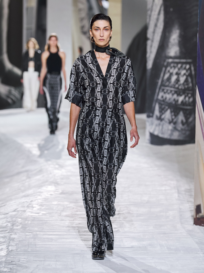 Prohlédněte si celou kolekci Hermės Spring-Summer 2021: (foto Filippo Fior)