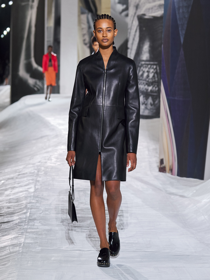 Prohlédněte si celou kolekci Hermės Spring-Summer 2021: (foto Filippo Fior)