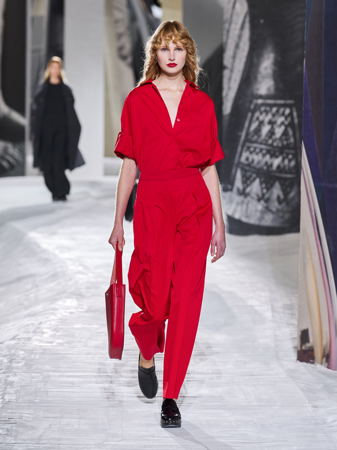 Prohlédněte si celou kolekci Hermės Spring-Summer 2021: (foto Filippo Fior)