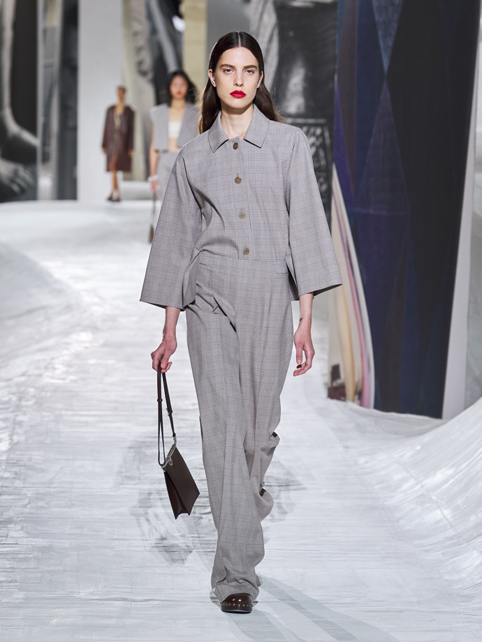 Prohlédněte si celou kolekci Hermės Spring-Summer 2021: (foto Filippo Fior)