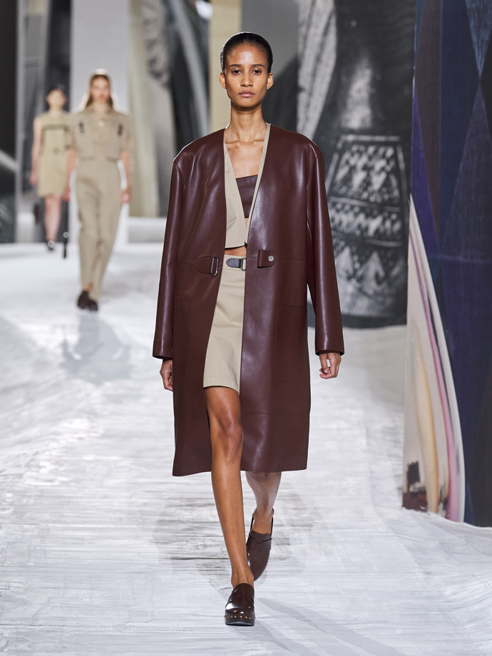 Prohlédněte si celou kolekci Hermės Spring-Summer 2021: (foto Filippo Fior)
