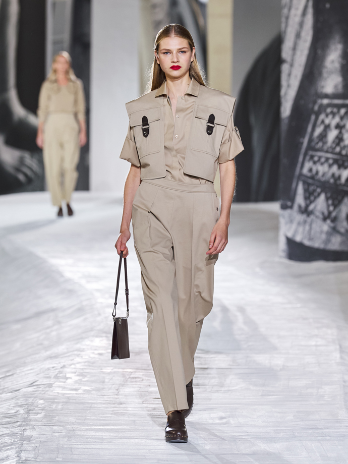 Prohlédněte si celou kolekci Hermės Spring-Summer 2021: (foto Filippo Fior)