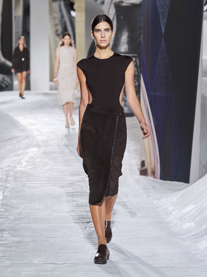 Prohlédněte si celou kolekci Hermės Spring-Summer 2021: (foto Filippo Fior)
