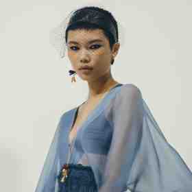Líčení na přehlídce Dior SS 2021 | Foto: Vanni Bassetti