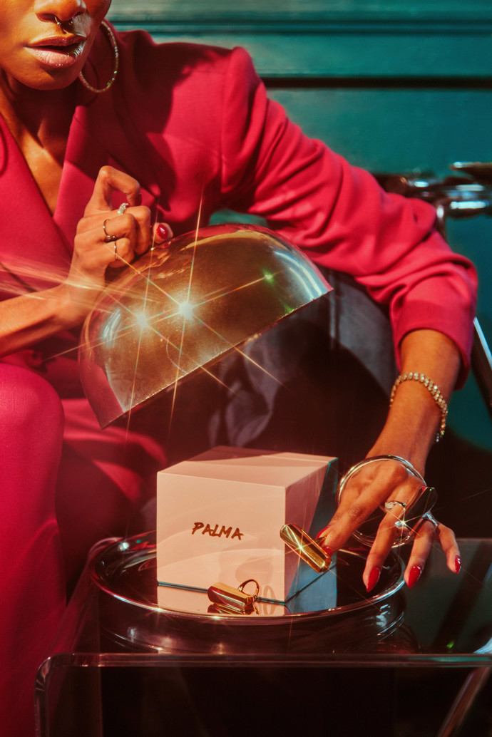 Prsten pod názvem Palma ring od Unbound Babes, který funguje jako vibrátor. | 99 USD
