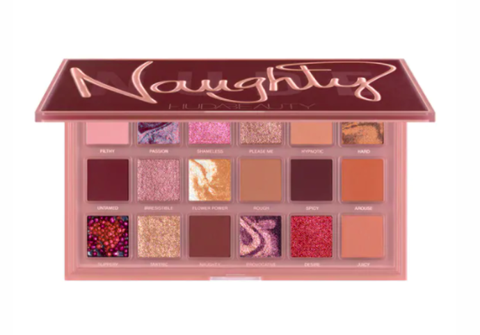 HUDA Beauty, Naughty Nude Eyeshadow Palette, 1 790 Kč.
