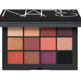 NARS, Climax Extreme Effect Palette, 1 550 Kč.
