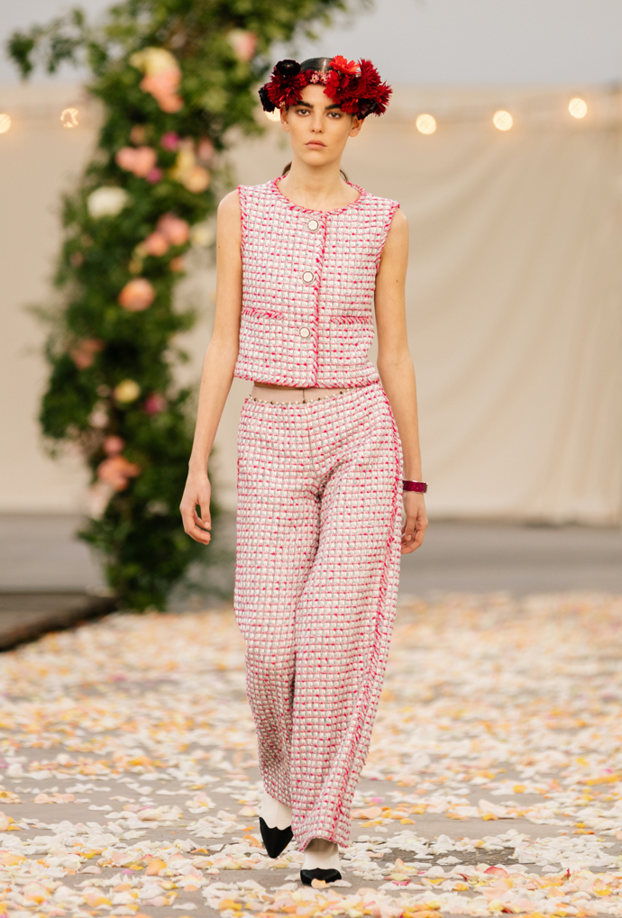 Chanel haute couture jaro/léto 2021 
