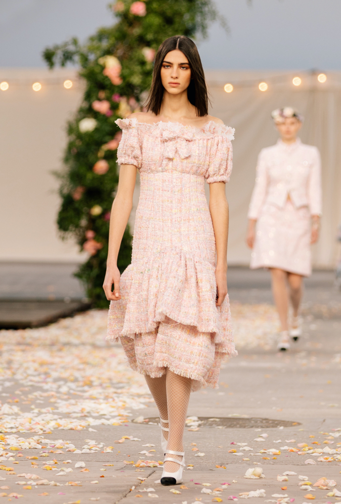 Chanel haute couture jaro/léto 2021 
