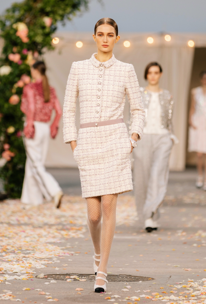 Chanel haute couture jaro/léto 2021 
