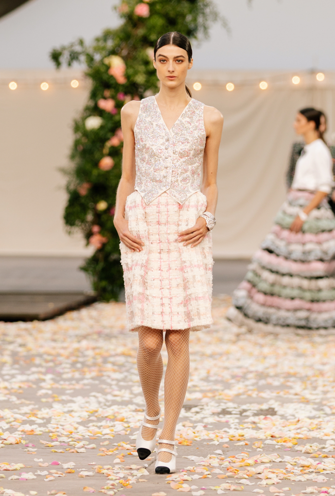 Chanel haute couture jaro/léto 2021 
