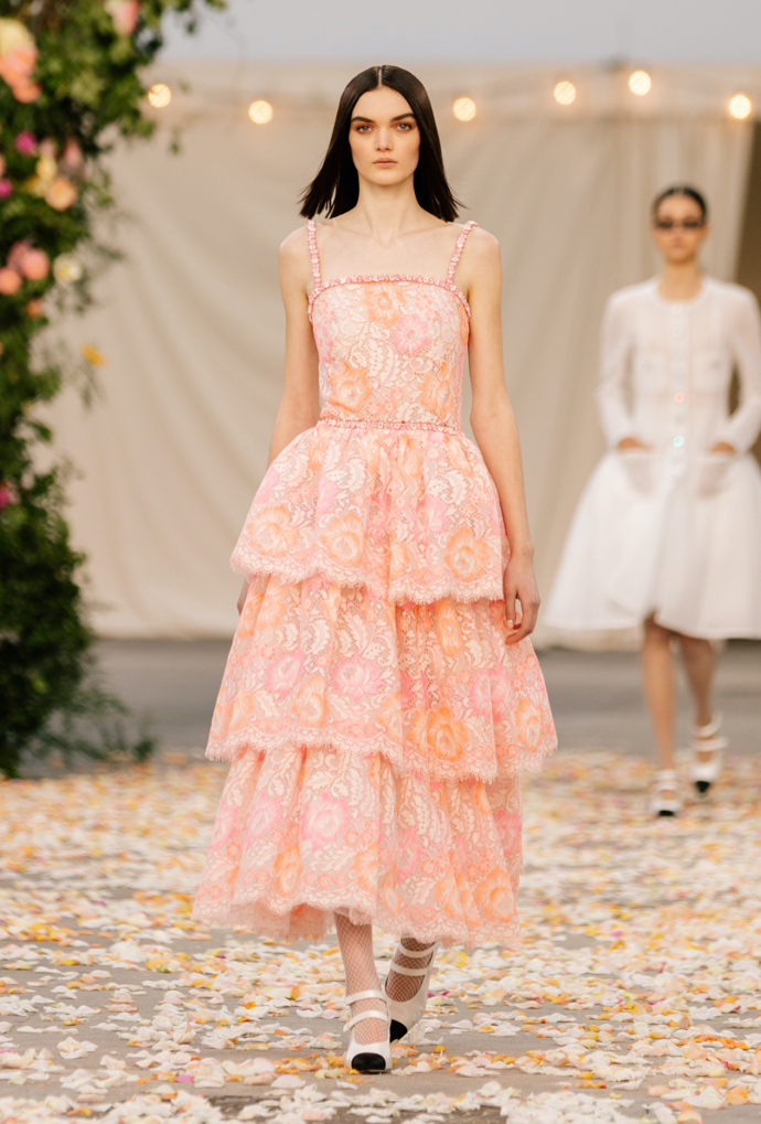 Chanel haute couture jaro/léto 2021 
