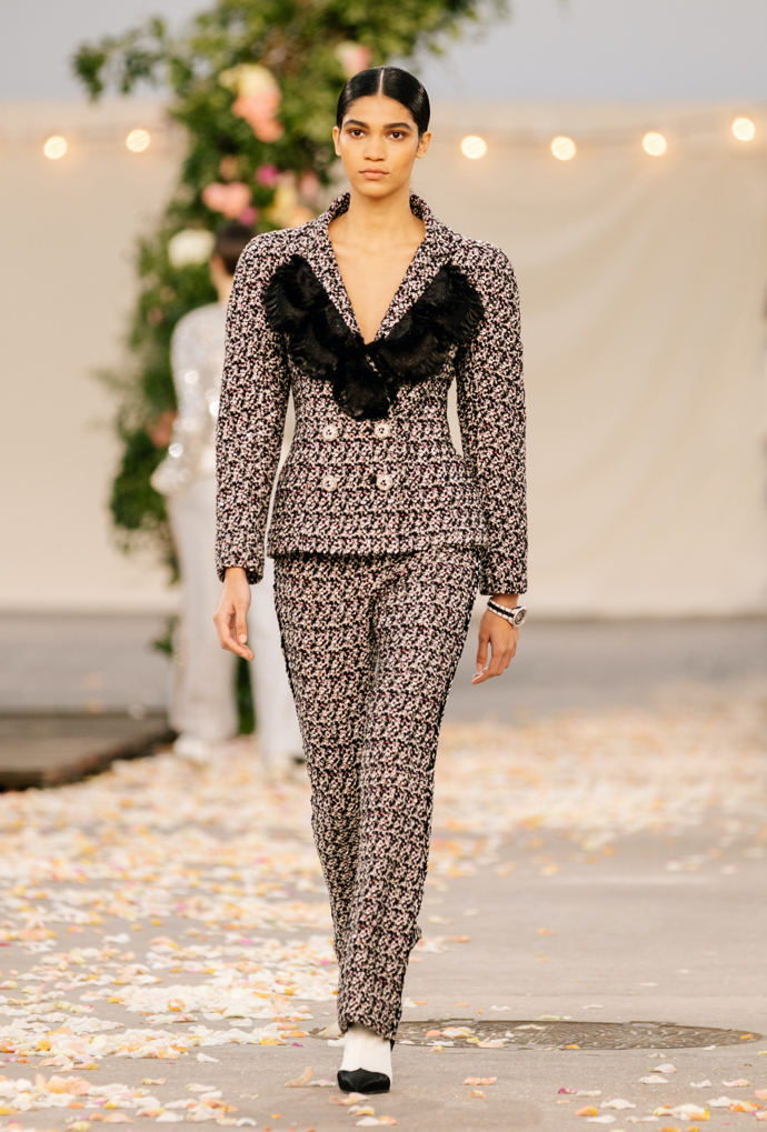 Chanel haute couture jaro/léto 2021 
