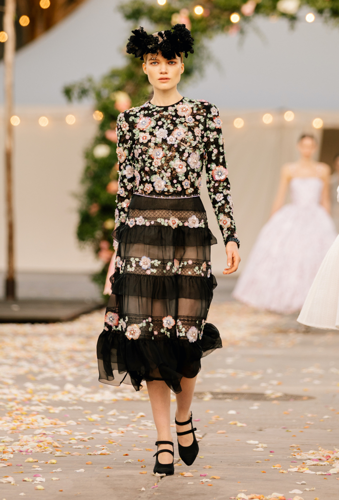 Chanel haute couture jaro/léto 2021 

