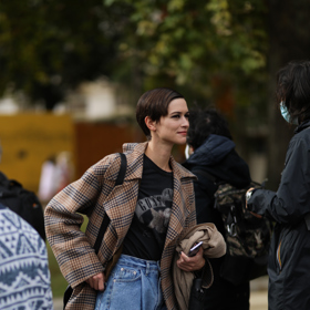  

Street style z fashion weeku v Paříži.

