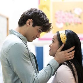 To All the Boys: Always and Forever (2021)
Třetí díl oblíbené romantické komendie o Laře Jean z produkce Netflixu vychází už tento rok! Netřeba nic dodávat, už se opravdu nemůžeme dočkat a v mezičase si znovu pustíme předchozí dva filmy.
To All the Boys: Always and Forever (2021)
Třetí díl oblíbené romantické komendie o Laře Jean z produkce Netflixu vychází už tento rok! Netřeba nic dodávat, už se opravdu nemůžeme dočkat a v mezičase si znovu pustíme předchozí dva filmy.