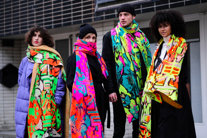  

Cindy Kutíková / pletené šály Infinity Scarfs (spolupráce: Natálie Nepovímová)
