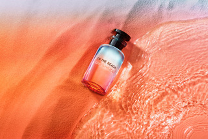  

Parfém On the Beach, Cena 100ml/225€, Louis Vuitton
