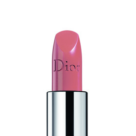 Matná rtěnka Rouge Dior, odstín 100 Matte Nude Look, DIOR, 1090 Kč
Matná rtěnka Rouge Dior, odstín 100 Matte Nude Look, DIOR, 1090 Kč