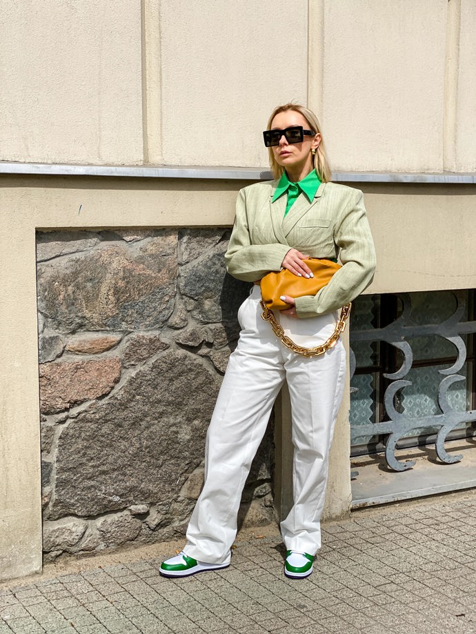 

JAK ZVLÁDNOUT POST-PANDEMICKÝ ŠATNÍK?
