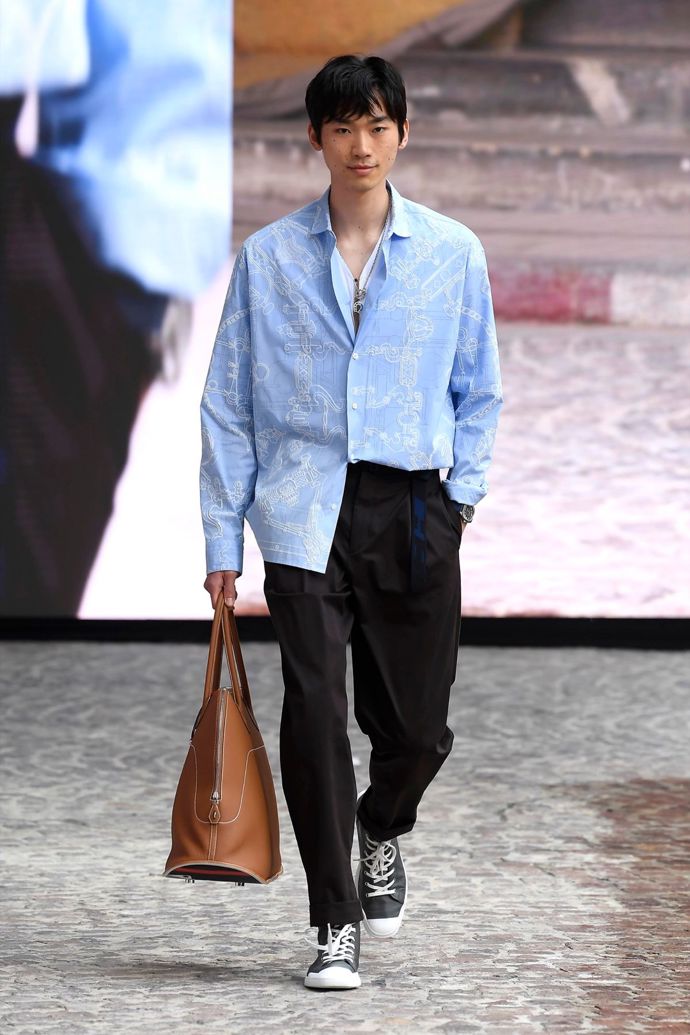  

Hermés
