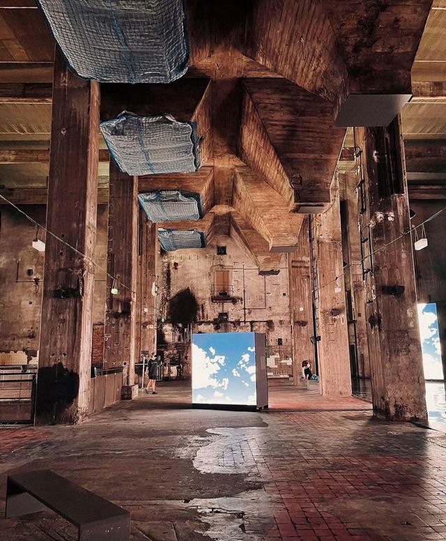 JAKOB KUDSK STEENSEN/LIGHT ART SPACE