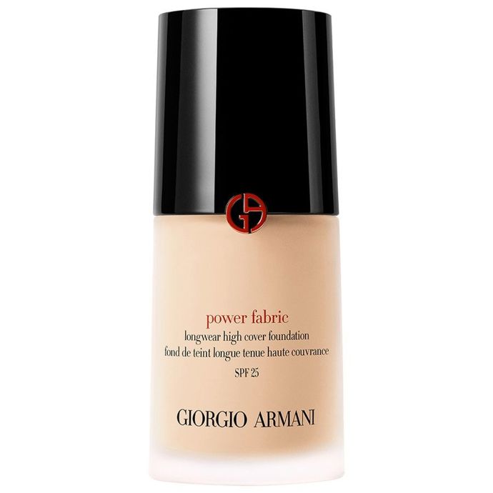  

Armani Power Fabric SPF 25 - Make-up - Tento unikátní make-up v sobě spojil technologie dvou legendárních produktů Maestro Fusion Make-upu a Eye Tintu. Po vzoru Maestro Fusion Make-Upu nabízí Power Fabric koncentraci olejů s nemastným efektem, které přinášejí dlouhotrvající jas. 
