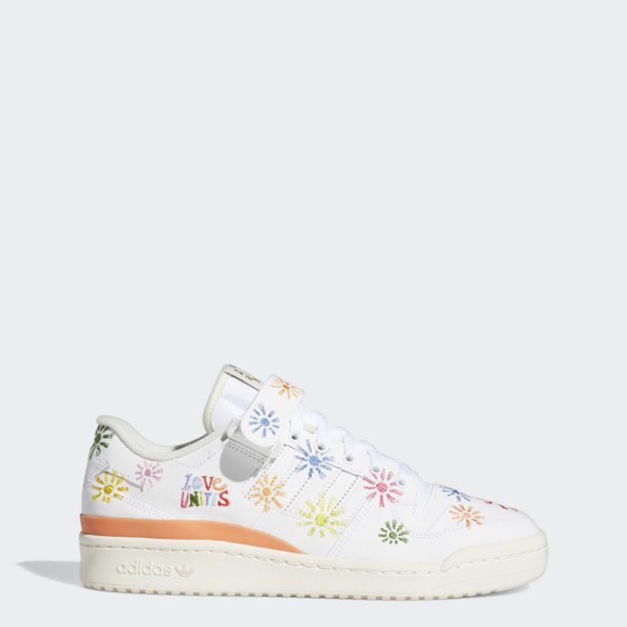 Nahlédněte do nové PRIDE kolekce adidas