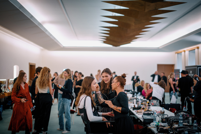  

Oriflame make-up v zákulisí Schwarzkopf ELite Model Look 2021
