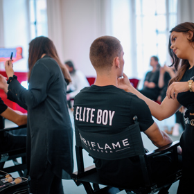 Oriflame make-up v zákulisí Schwarzkopf ELite Model Look 2021
Oriflame make-up v zákulisí Schwarzkopf ELite Model Look 2021