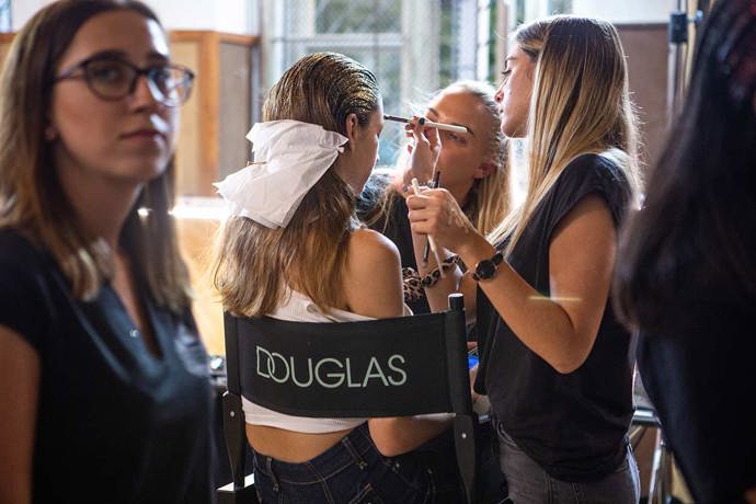  

Atmosféra přehlídky Couture 2021
