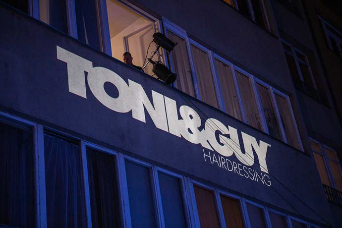 Atmosféra přehlídky Couture 2021