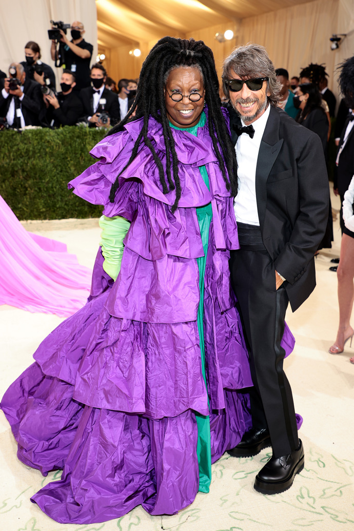  

Whoopi Goldberg v modelu Valentino
