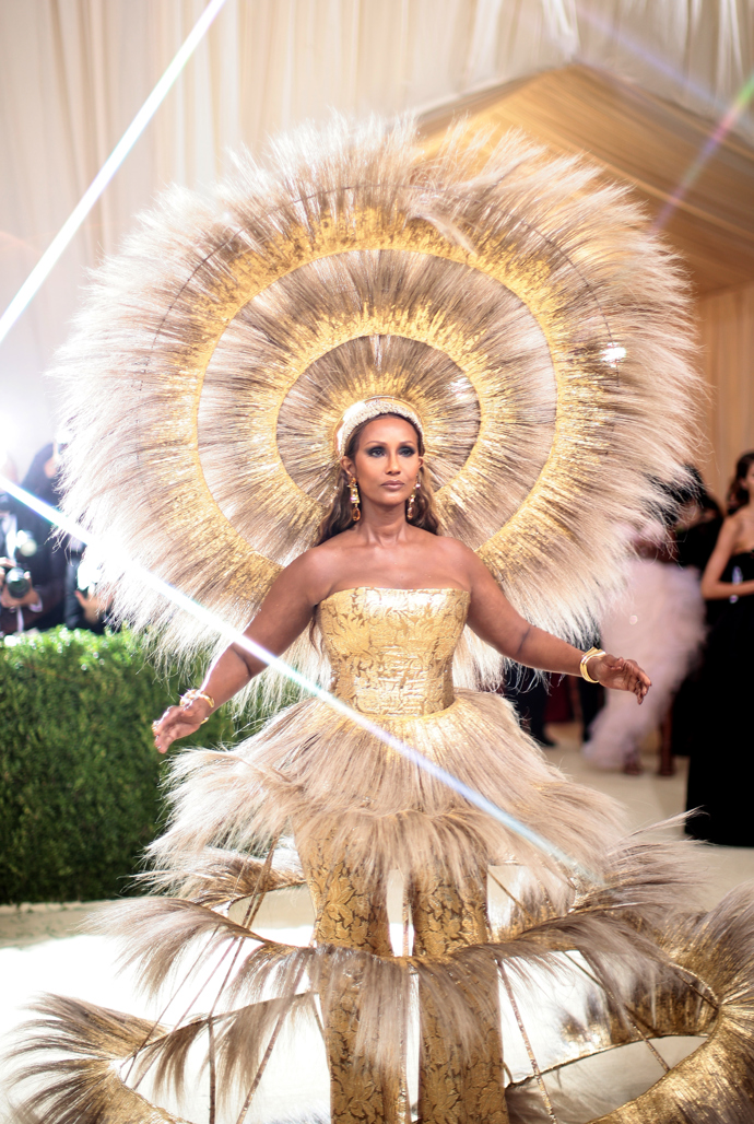  

Iman v modelu Harris Reed
