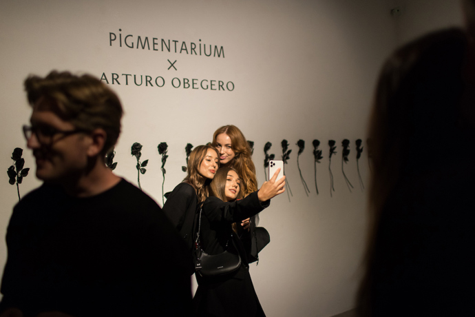 Jak to vypadalo na eventu k představení nového parfému Azabachev DSC gallery?