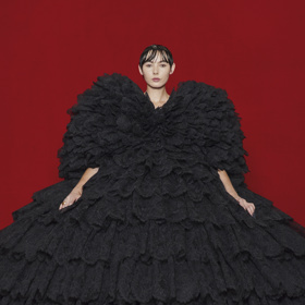 Balenciaga
Balenciaga